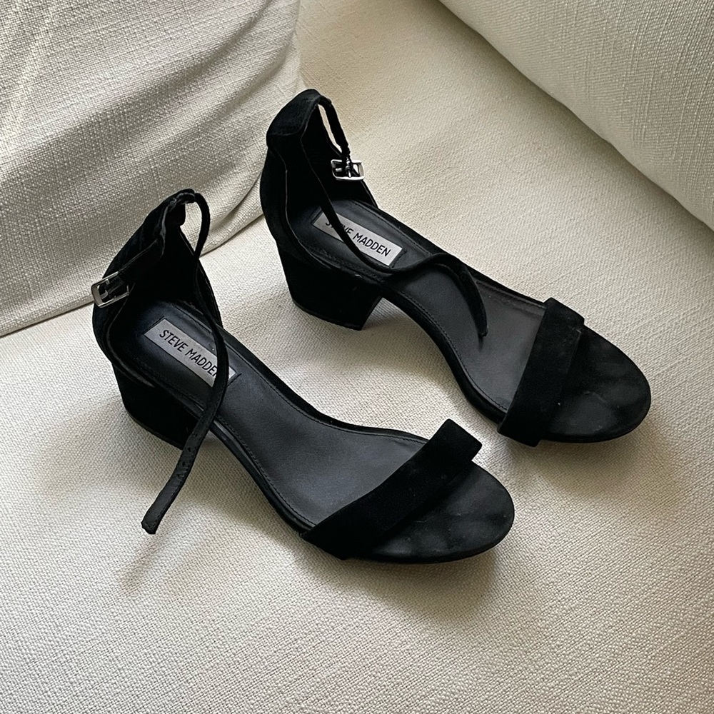 Steve madden strappy sandal with block heel